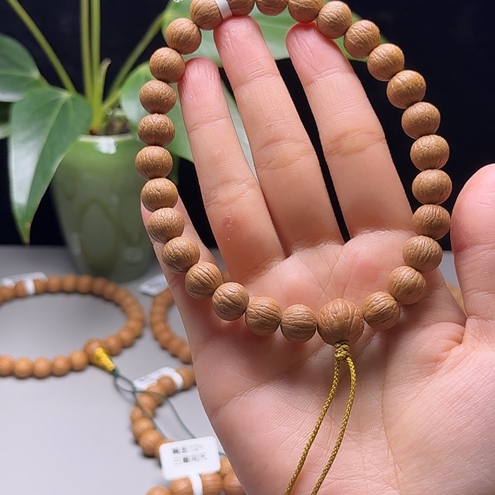 平***线吊坠猴头核桃凤羽