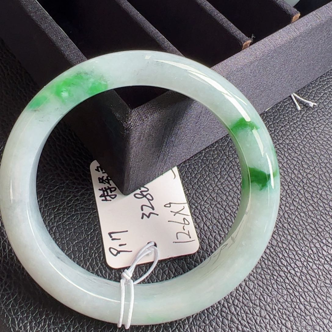 翡翠未镶嵌手镯59