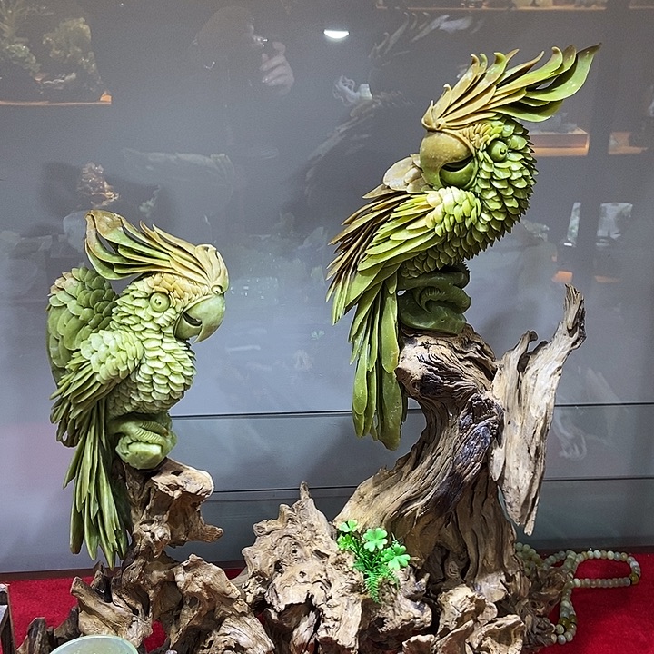 蛇纹石玉（覆膜）合金珠宝奇石