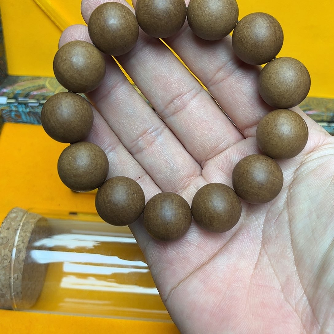 大叶紫檀（黑酸枝木类）