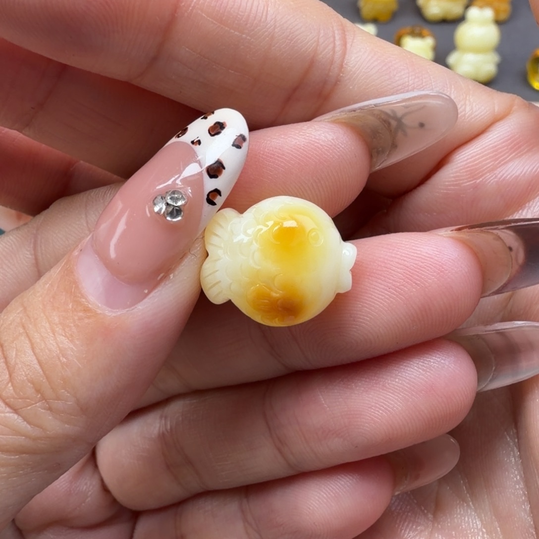 蜜蜡未镶嵌裸石蜜蜡