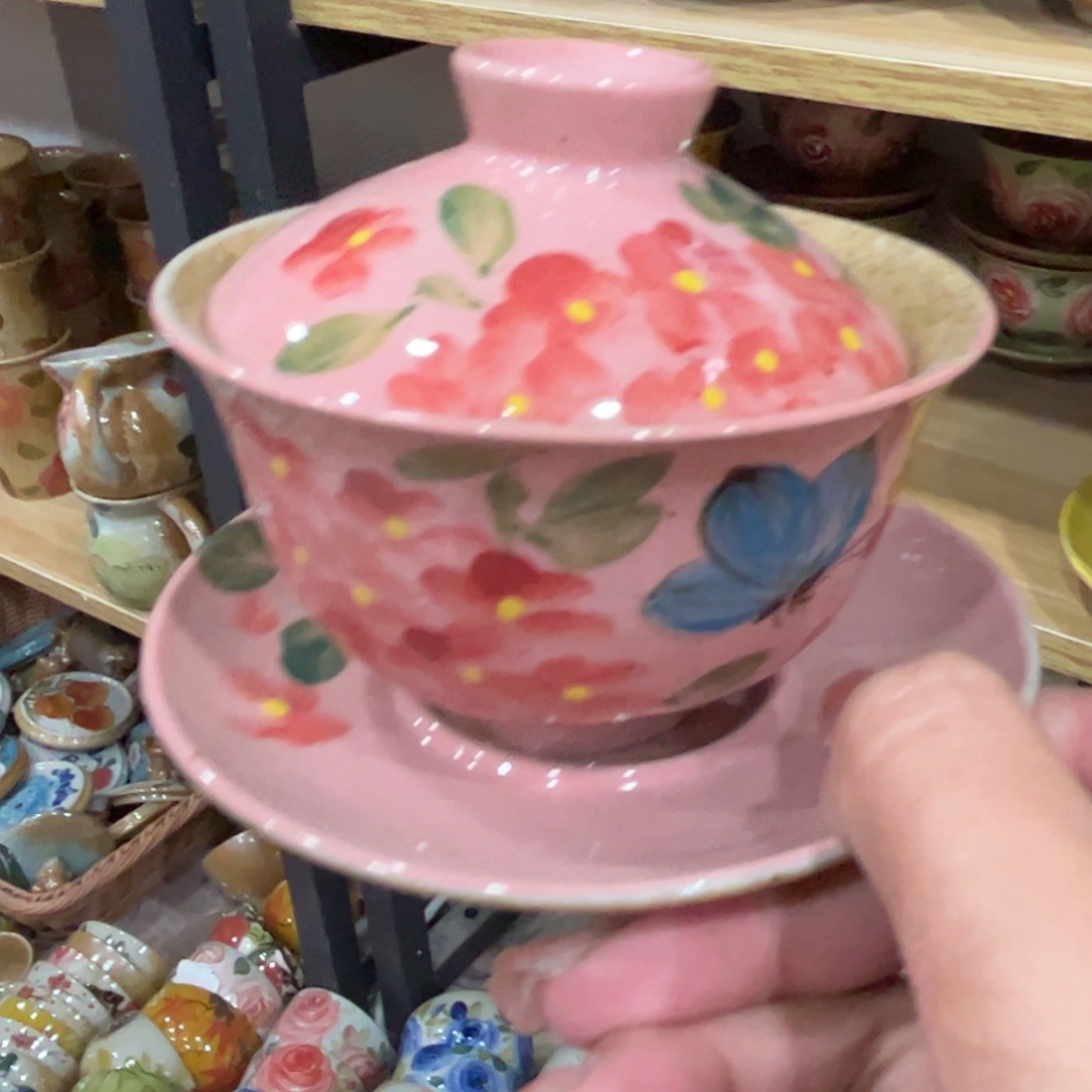 瓷片红红火火过大年