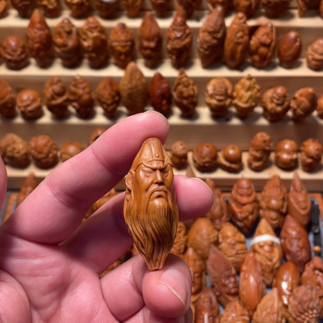 橄榄核手串/手链关公头