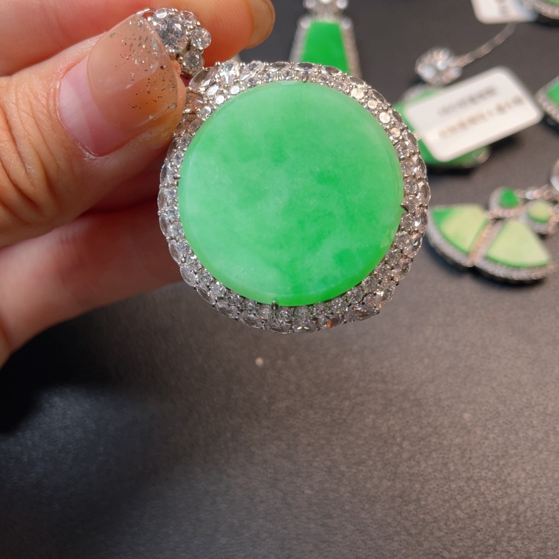 翡翠吊坠(不含链)银S925镶嵌