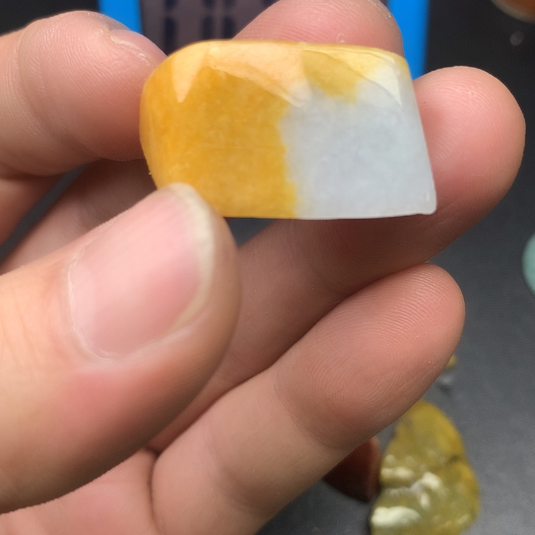 翡翠未镶嵌颈饰翡翠首饰和翡翠珠宝