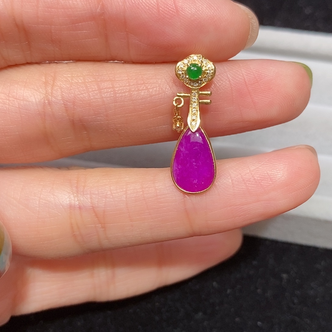 苏纪石（舒俱来）18K金镶嵌吊坠(不含链)