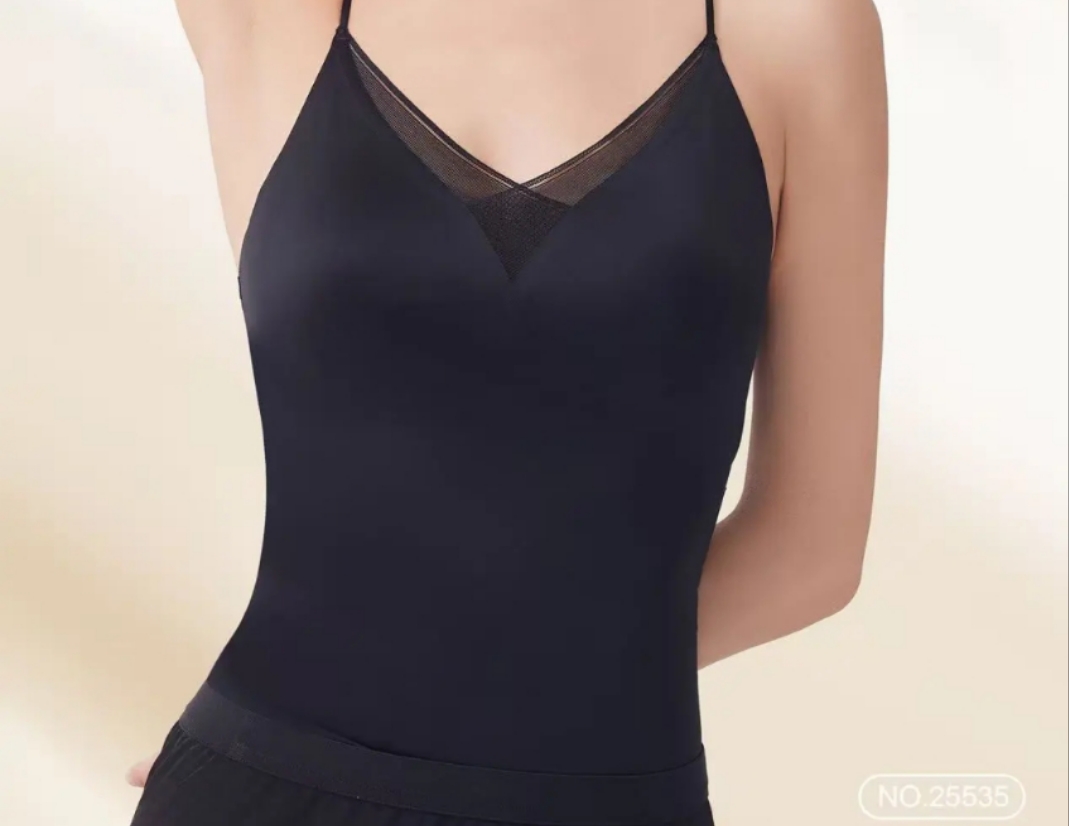 吊带缎面舒适弹力修身背心25535
