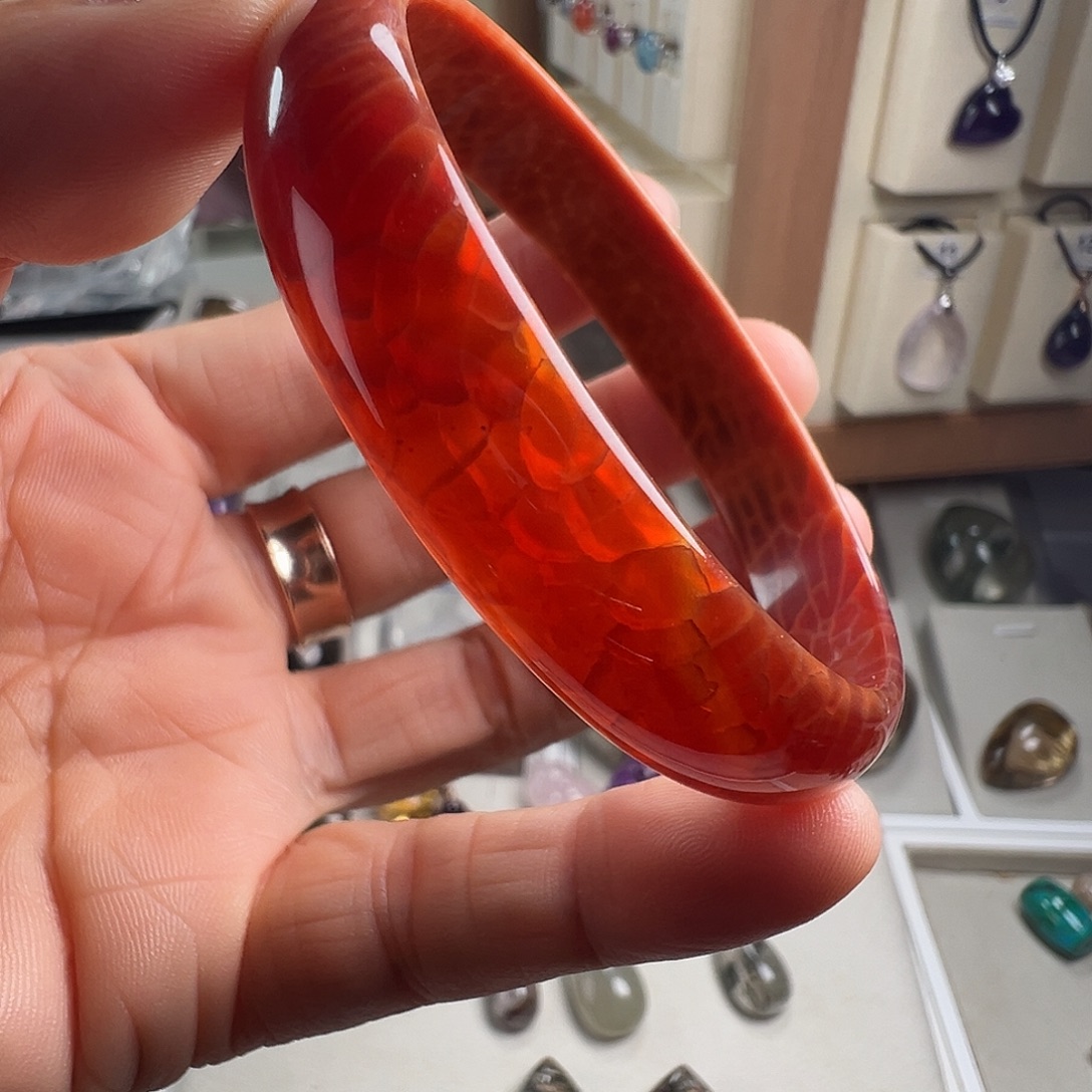 玛瑙/玉髓未镶嵌手镯天然蛇纹玛瑙