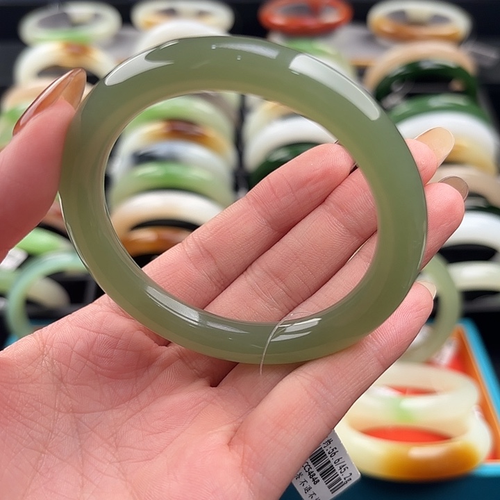 和田玉（糖玉）未镶嵌手镯56.6