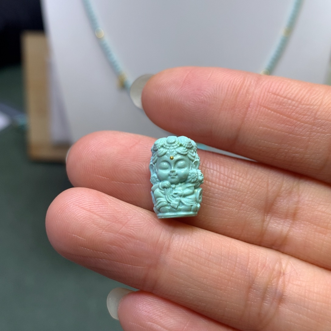 绿松石配饰未镶嵌