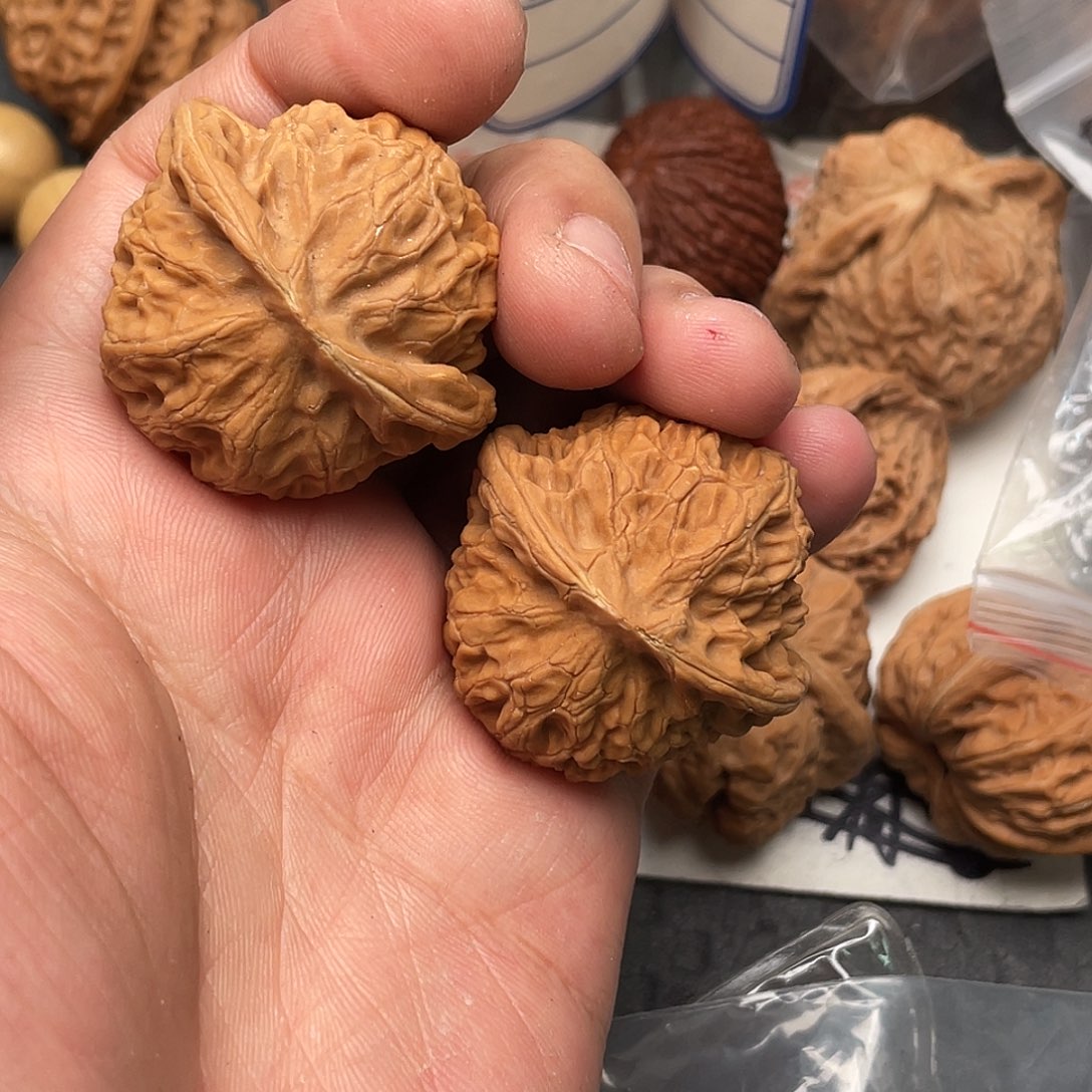 文玩核桃吊坠韶****?宫灯