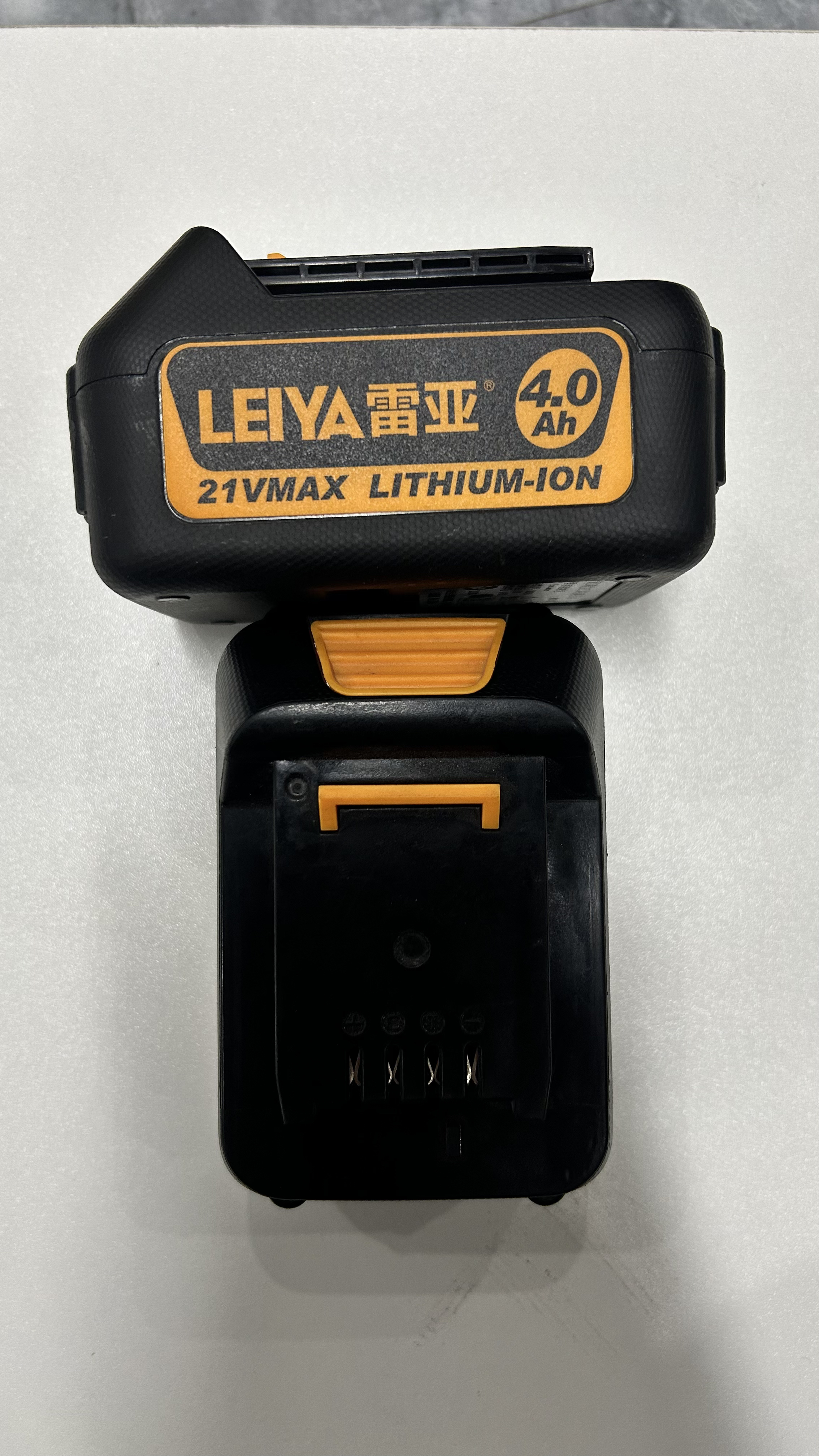 雷亚原装4.0电池