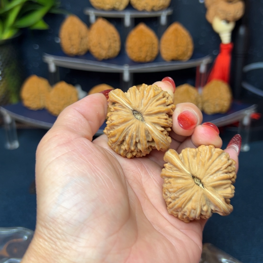 文玩核桃吊坠?****?全品无修四座楼