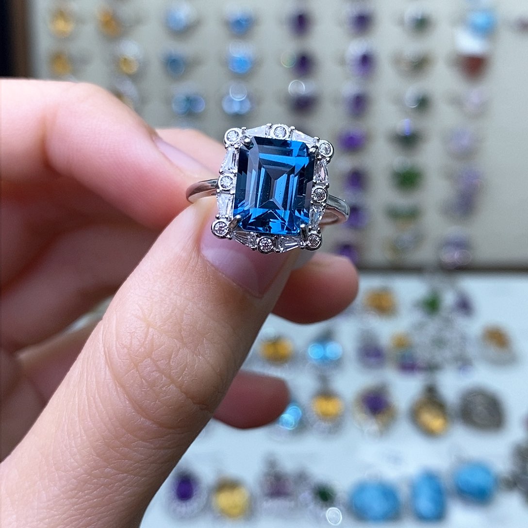 托帕石戒指银S925镶嵌（一物一证）