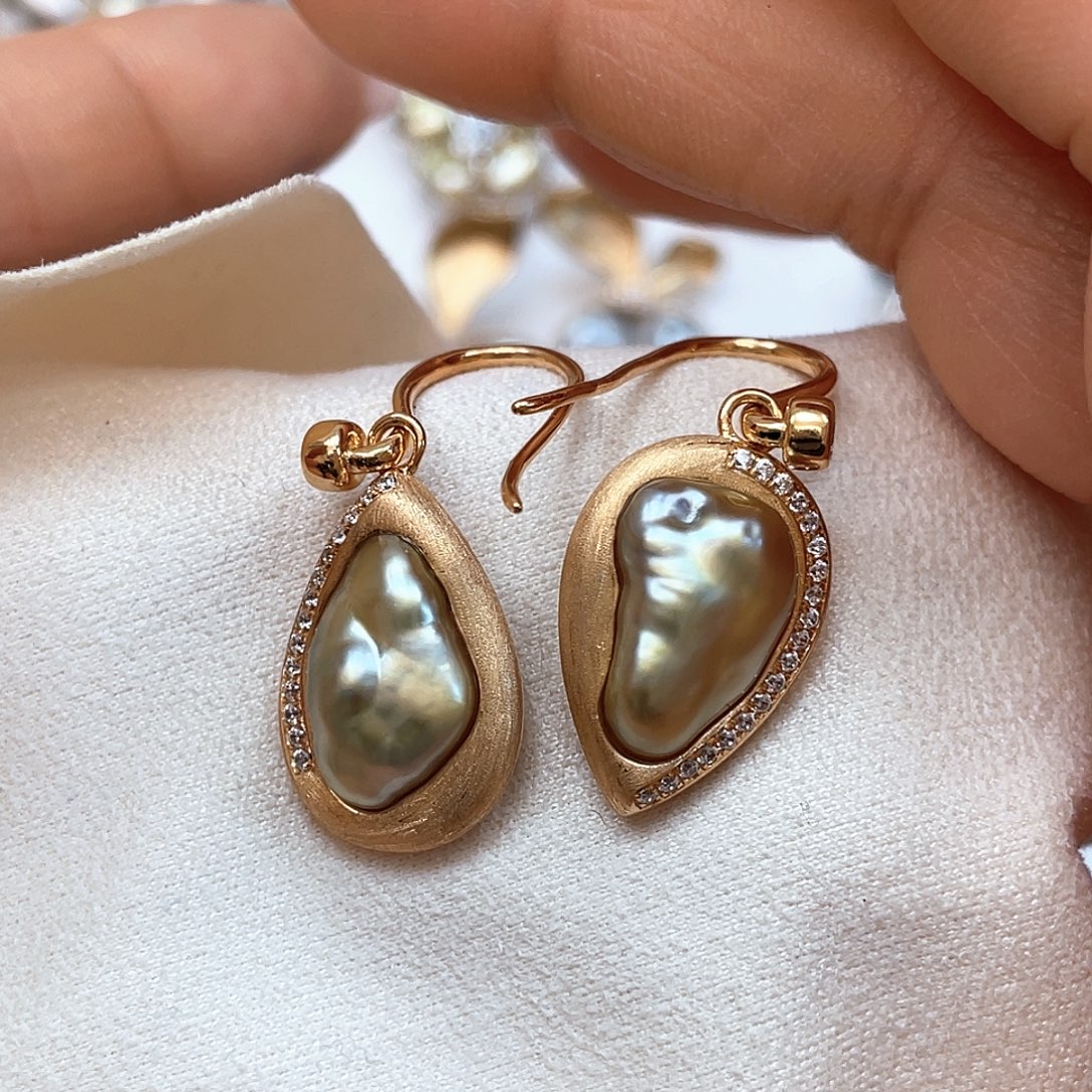 银S925镶嵌海水珍珠耳饰