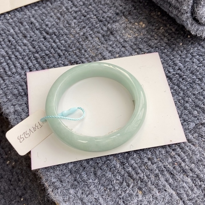 翡翠手镯未镶嵌桐**八53-54正圈