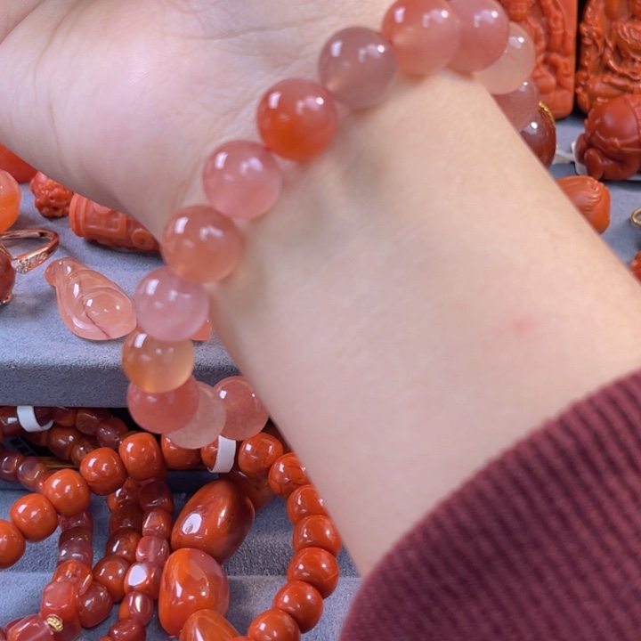 南红玛瑙多样性发一件未镶嵌多宝冰红糖果手串卡10