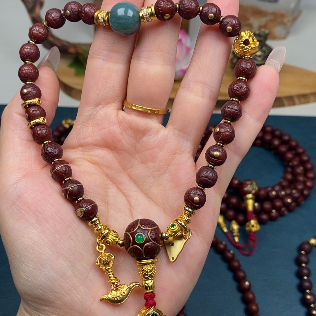 凤眼菩提手串手持金钉满配绿8.3