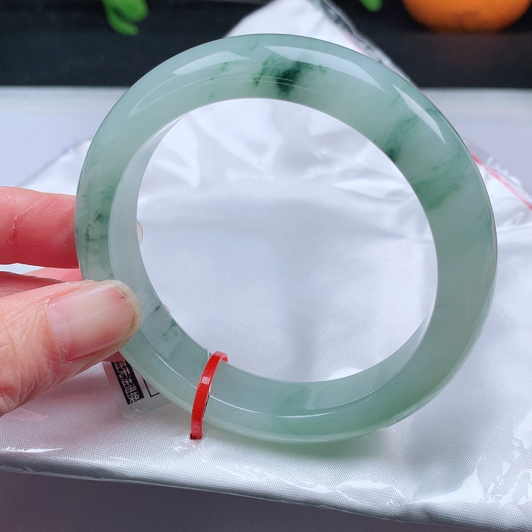 翡翠手镯未镶嵌56.5圈