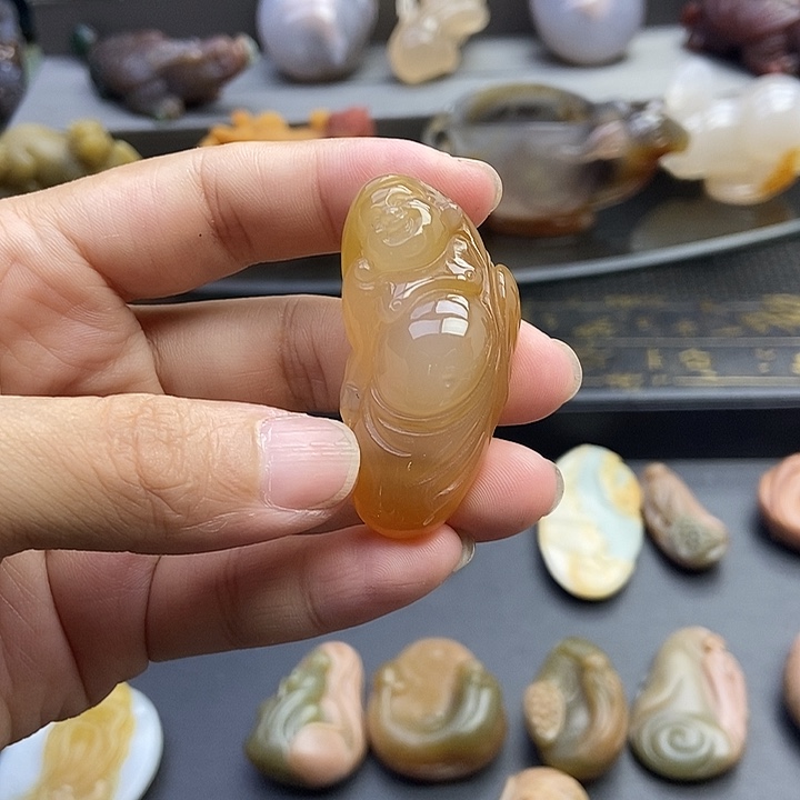 未镶嵌其他石英质玉