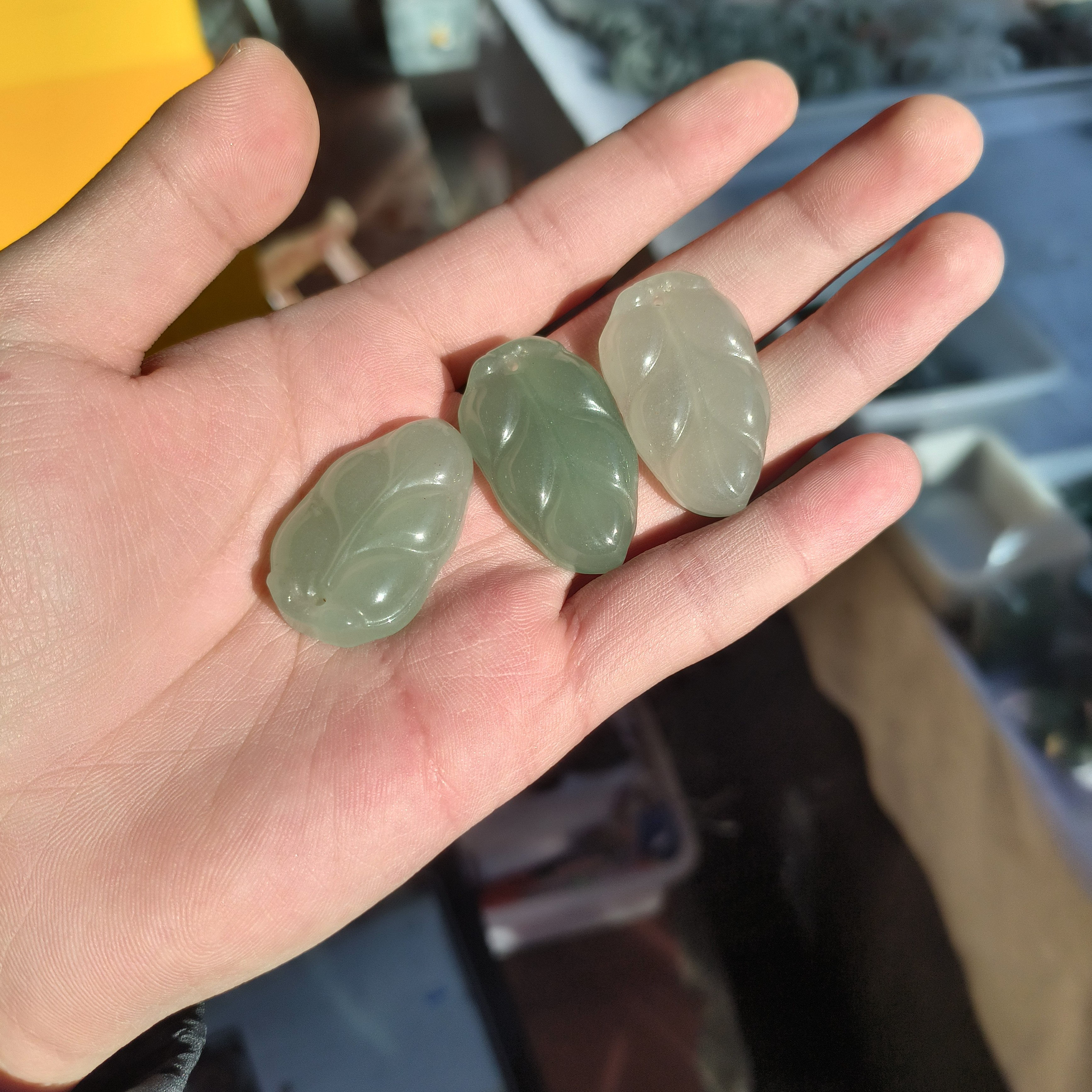 《黛喜珠宝》东陵玉树叶吊坠多样性发其一