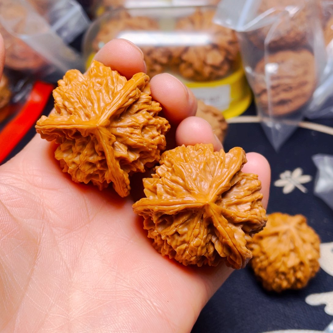 吊坠文玩核桃盘山三愣