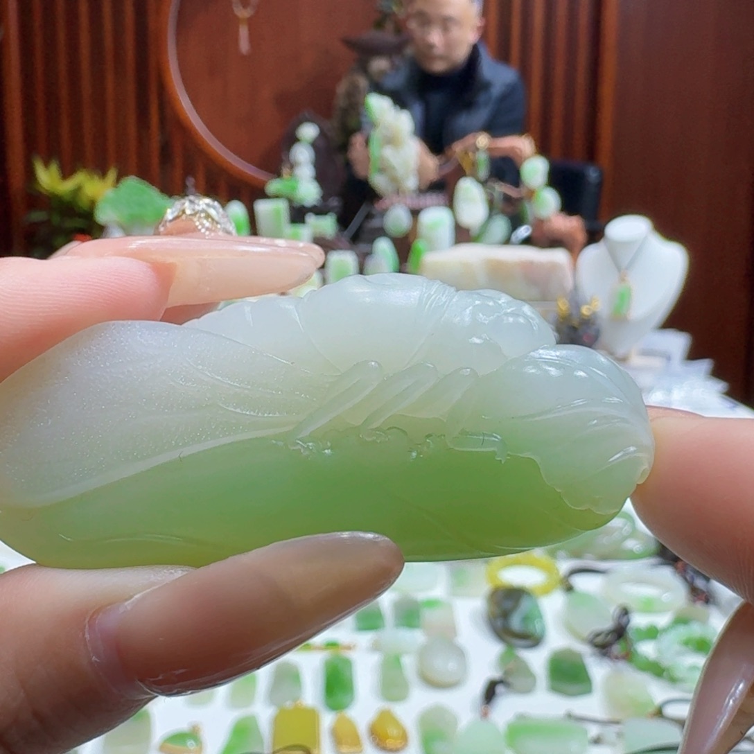 和田玉翠青一夜成名未镶嵌