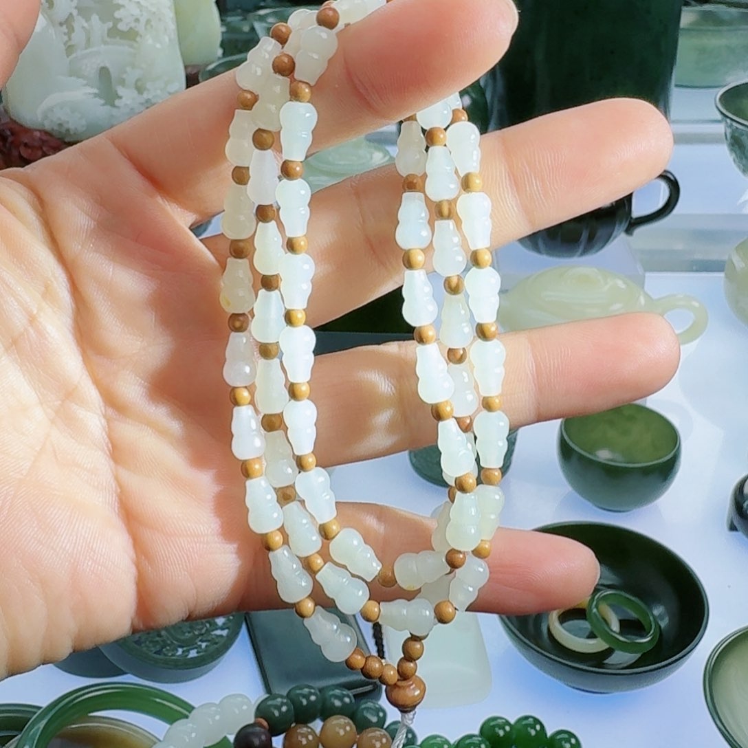 和田玉（白玉）挂件未镶嵌