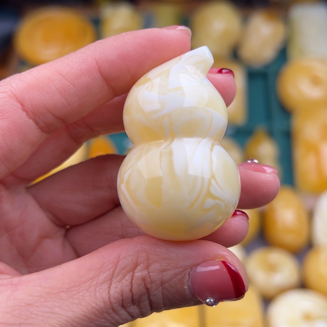 琥珀颈饰未镶嵌纯天然琥珀蜜蜡无优化