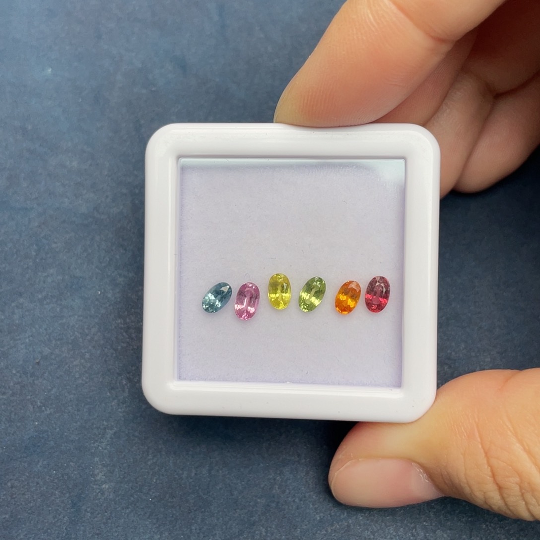 彩色蓝宝石裸石未镶嵌艾*莉椭圆3x5