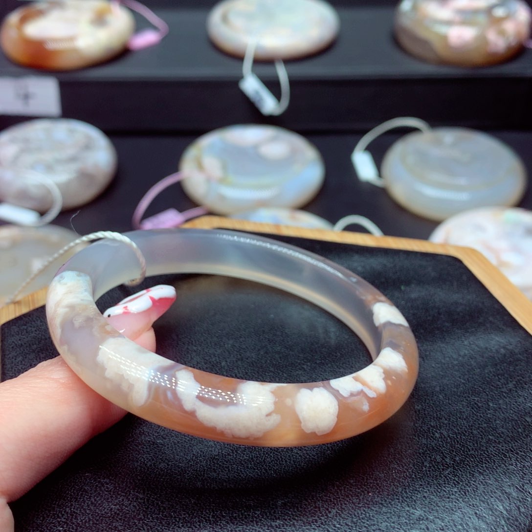 玛瑙/玉髓手镯未镶嵌3