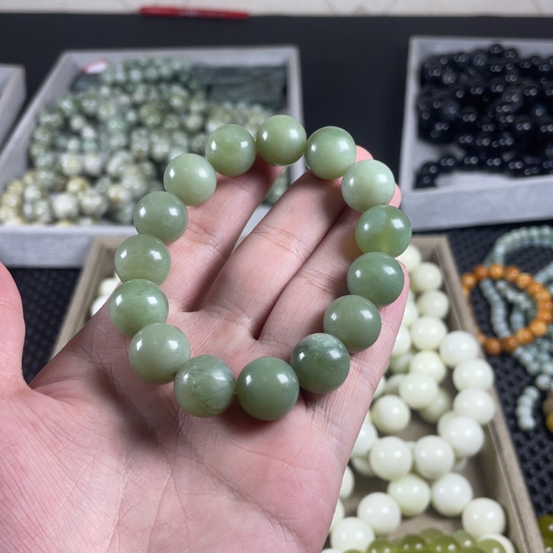 蛇纹石玉未镶嵌手链