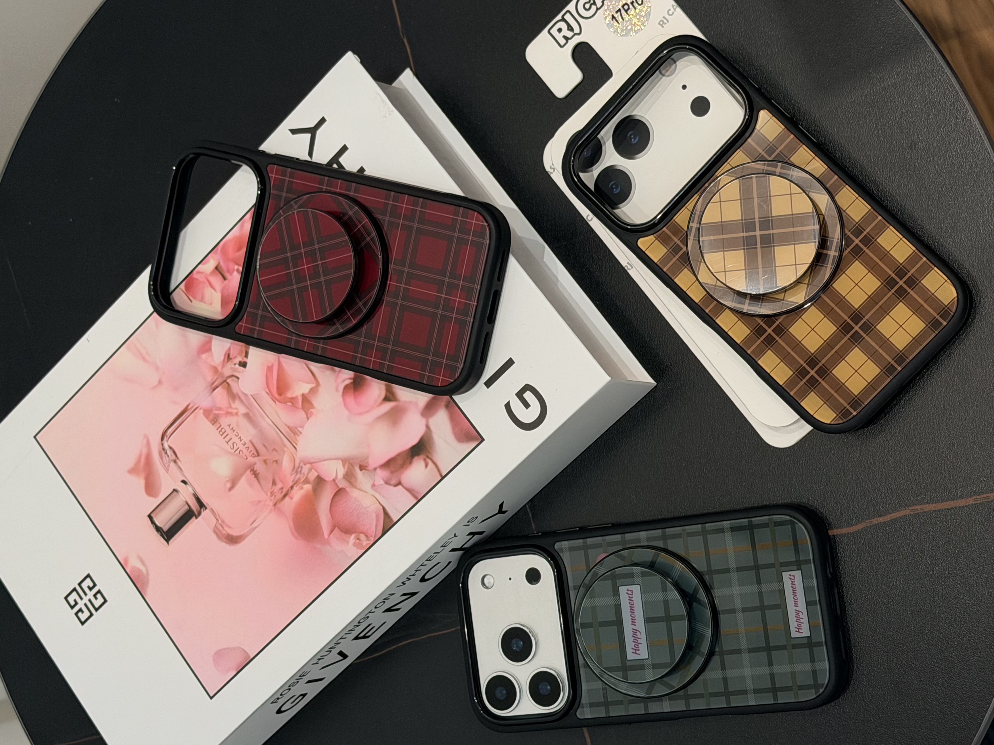 隆隆金适用苹果17手机壳复古红绿黄格纹iPhone16promax保护套壳