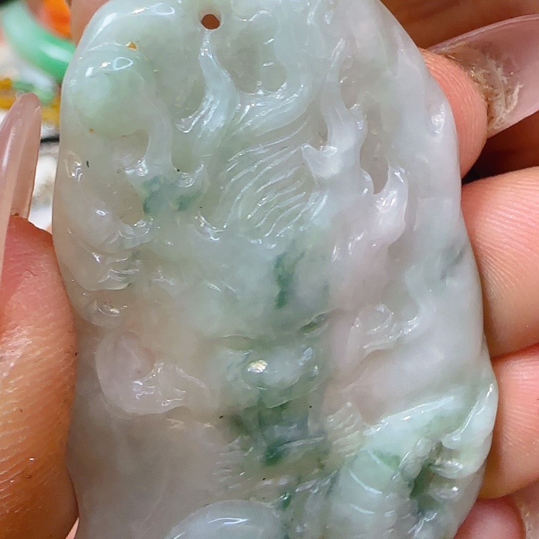 翡翠颈饰未镶嵌翡翠30