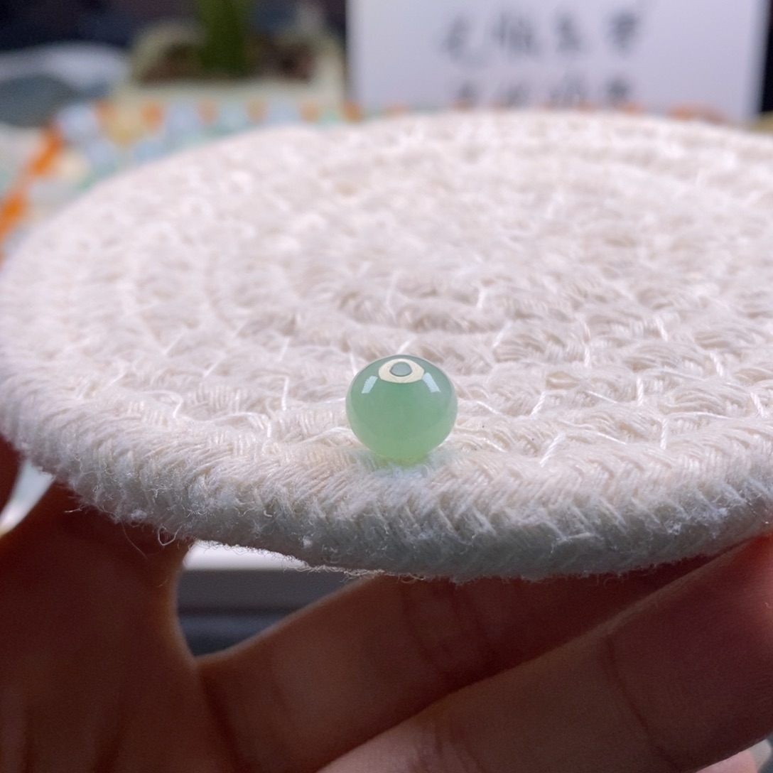 翡翠散珠天然翡翠飘金丝绿8.3×6.6