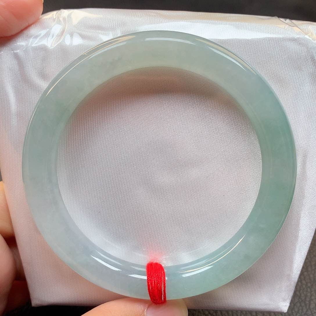 翡翠手镯未镶嵌228号