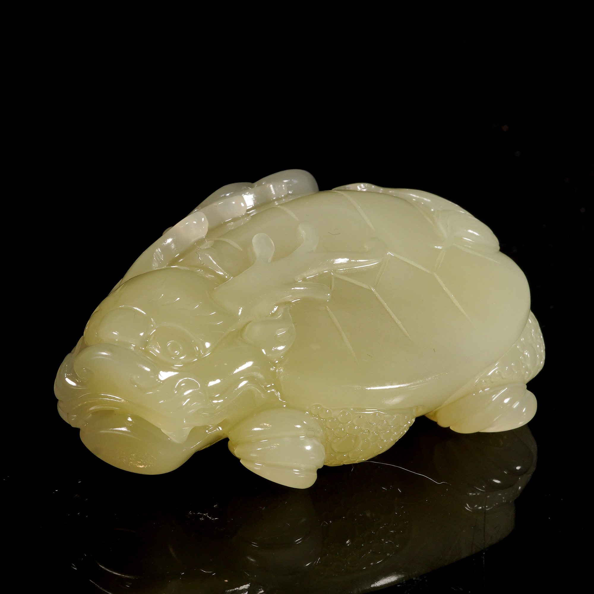 LOT.009和田玉雕龙龟/X2950