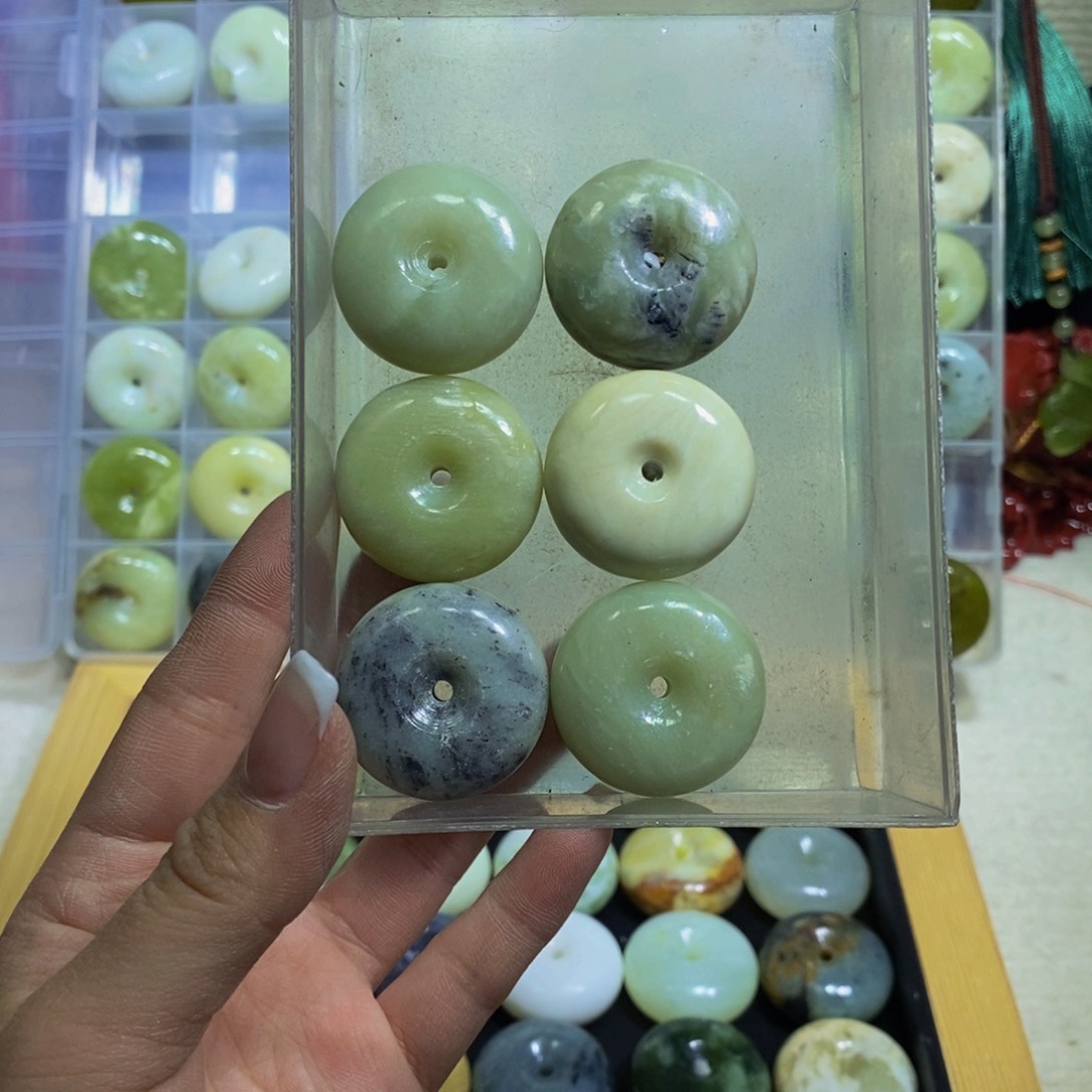 蛇纹石玉其他未镶嵌282