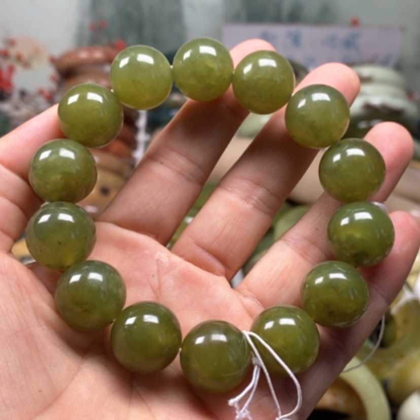 【闪购商品】未镶嵌蛇纹石玉手镯