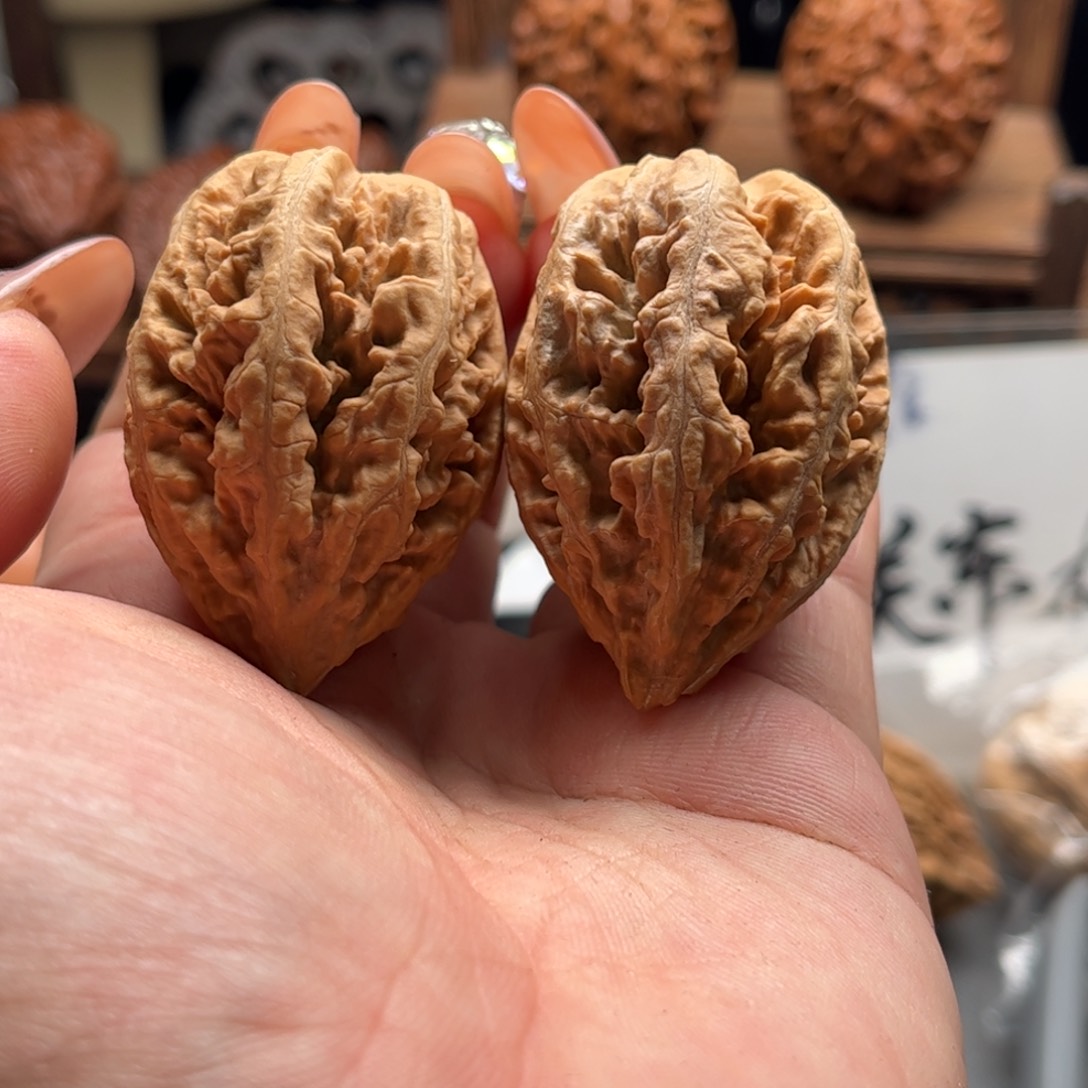 文玩核桃把件关东木子家楸大胖76花