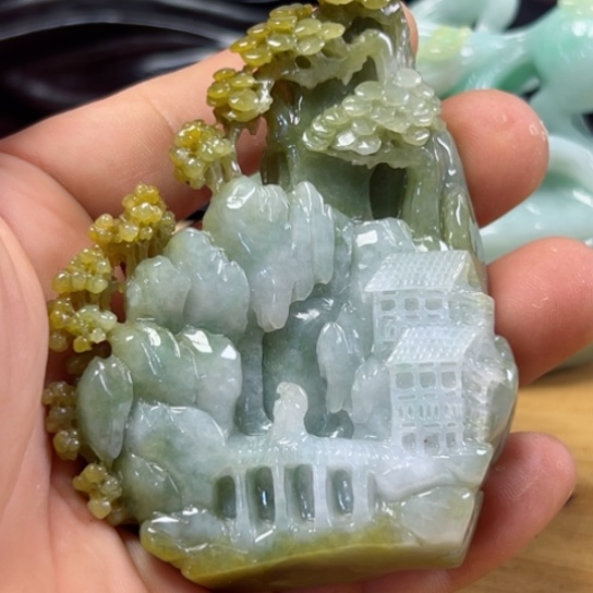 翡翠摆件未镶嵌翡翠