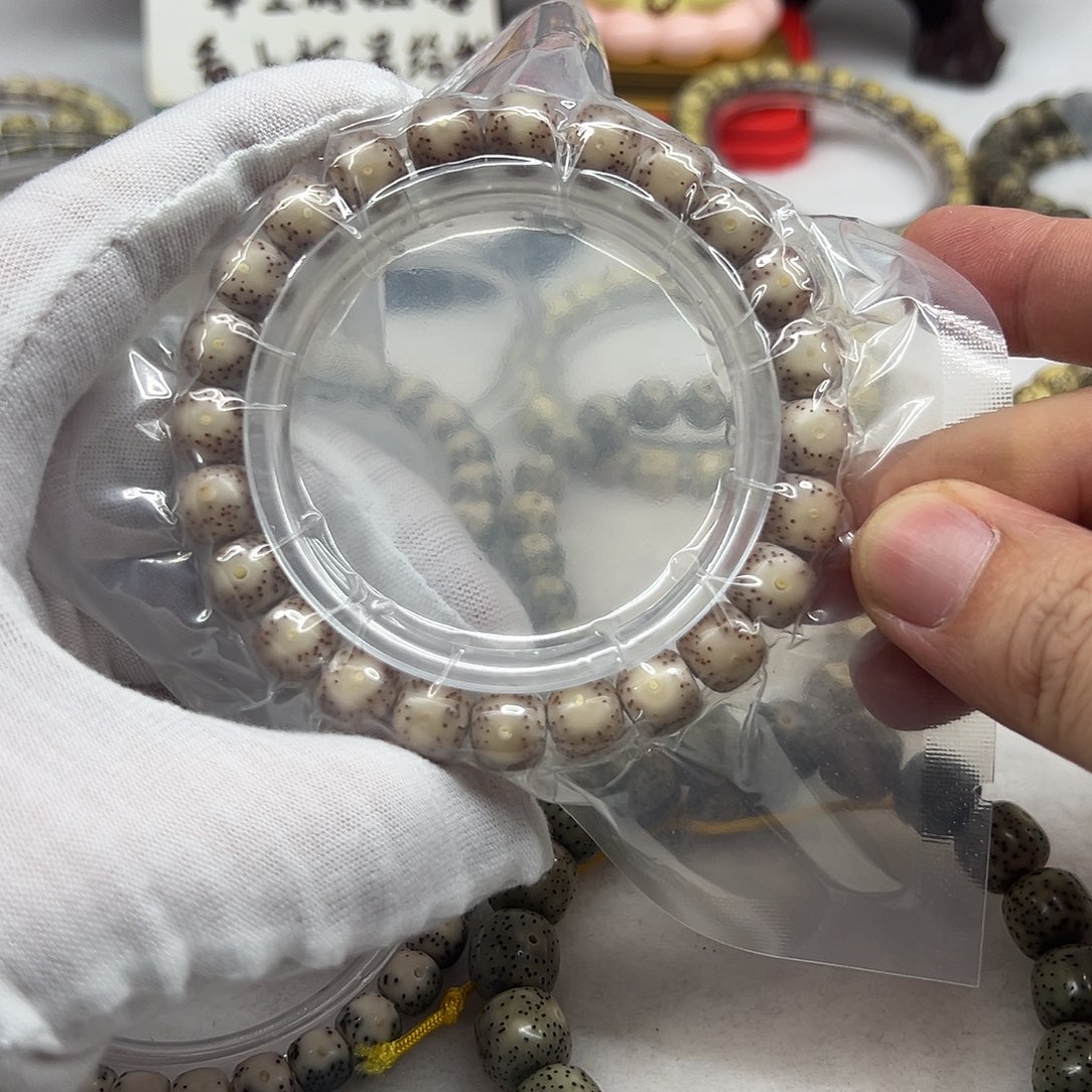 手串星月菩提9.5粉冰大眼睛 08