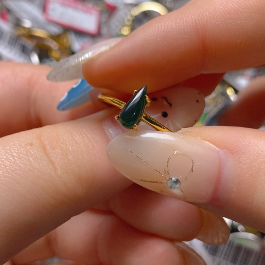 银S925镶嵌戒指翡翠百内无证书