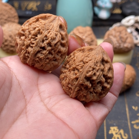 文玩核桃吊坠南疆