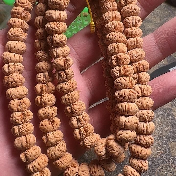 南***普桃核吊坠66666666