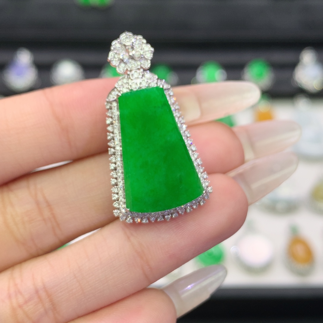 翡翠18K金镶嵌吊坠(不含链)