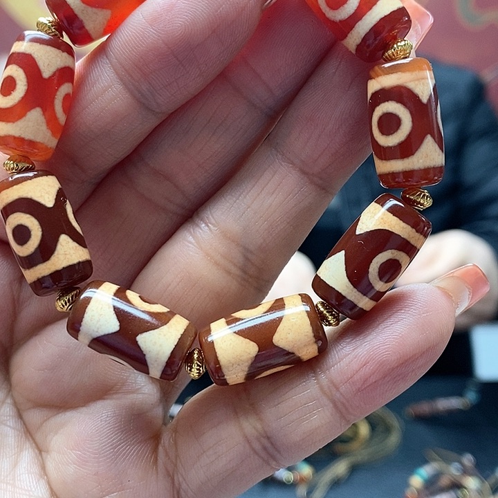 玛瑙/玉髓颈饰合金