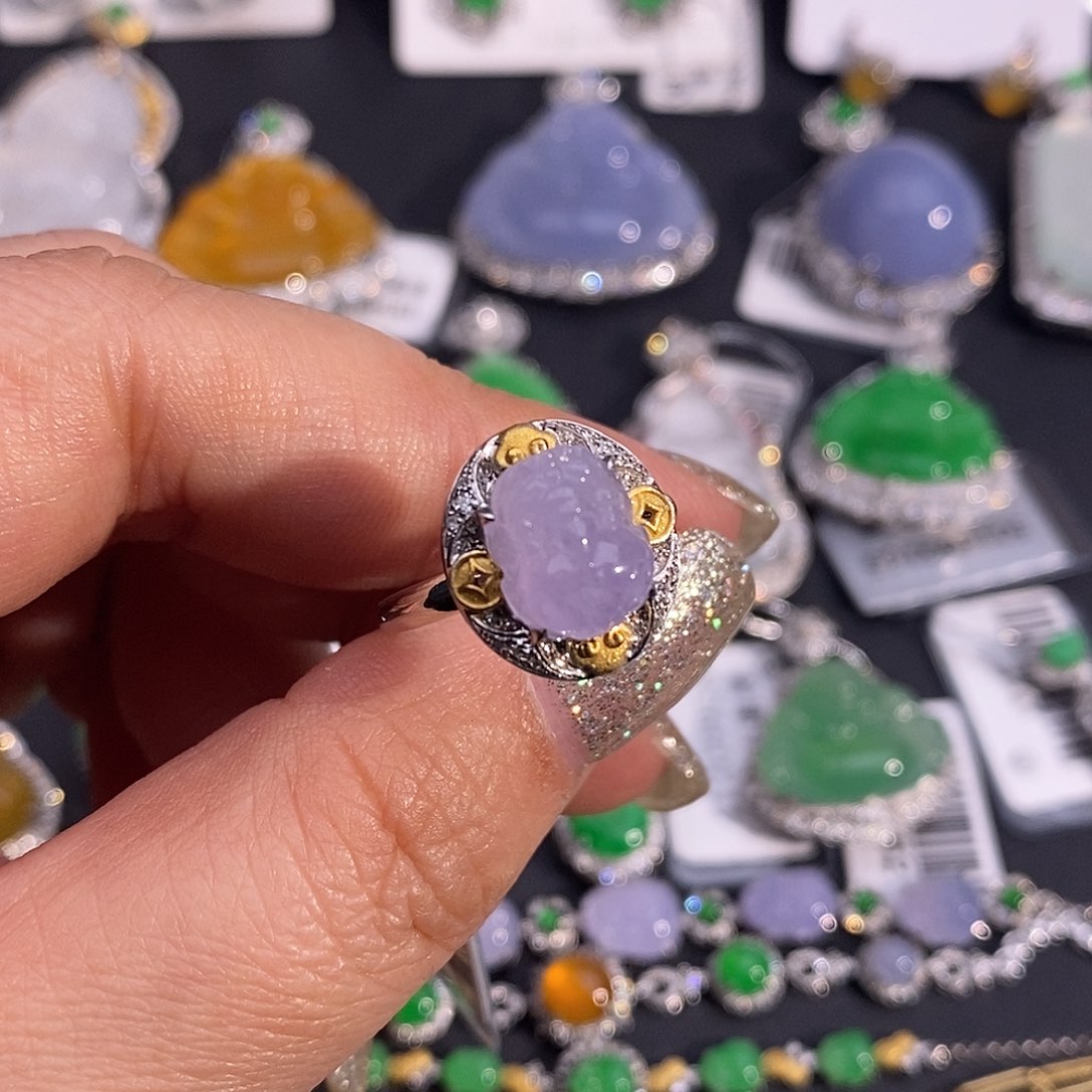 翡翠戒指18K金镶嵌貔貅