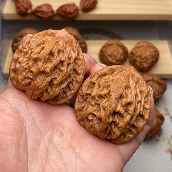 把件核桃文玩核桃麦穗虎头