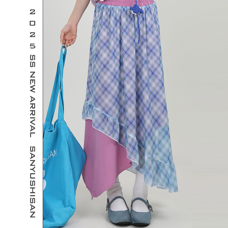 三与十三|盛夏花季|清新风格格纹不规则拼接宽松半身裙